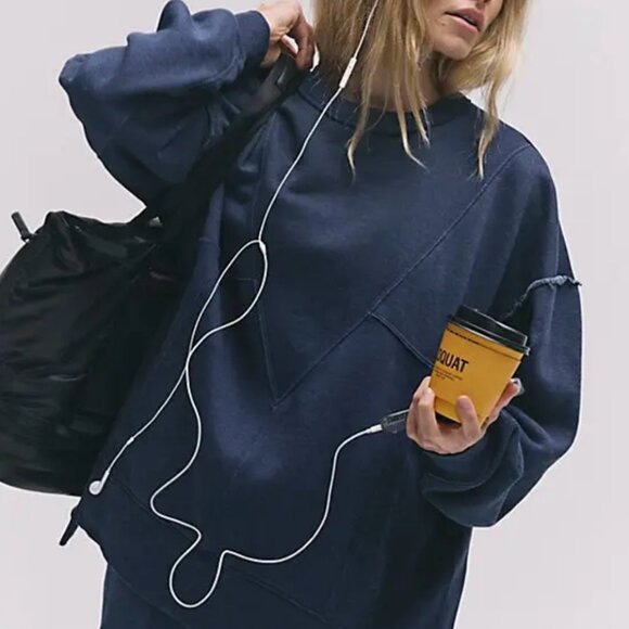 #30 NWT Free People Making It Pullover in Midnight Navy - Picture 1 of 7